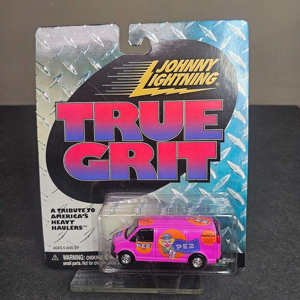 NIP Johnny Lighting Pez Delivery Van True Grit Series 1:64 Diecast Car Vtg 2000